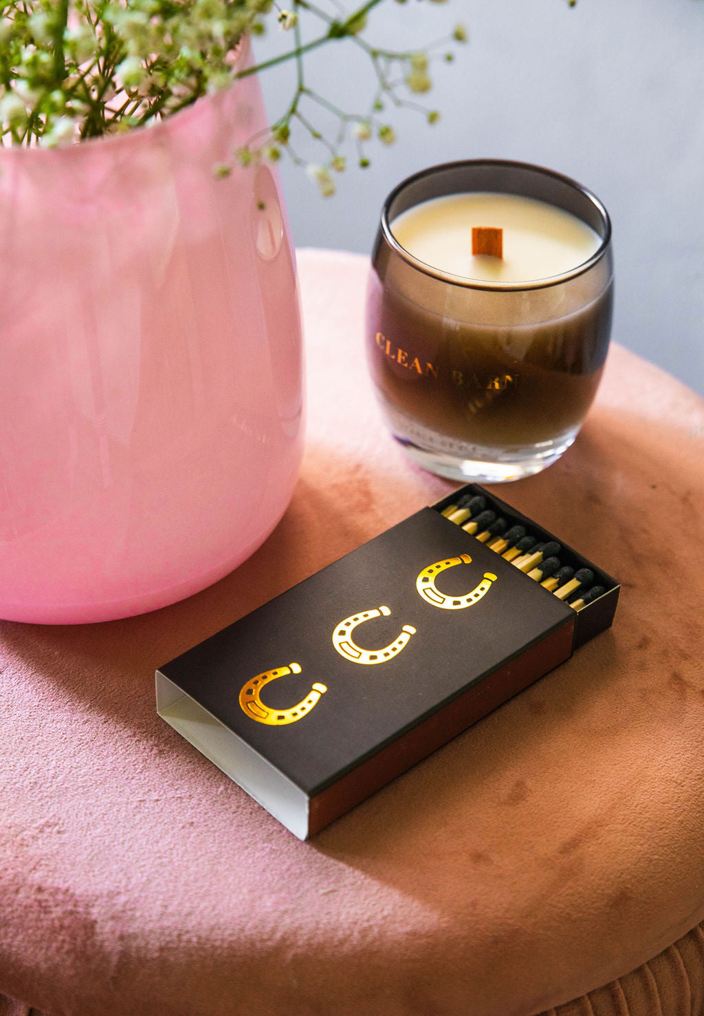White Oversized Horseshoe Matches